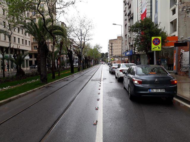 İzmir'de Konak tramvayı yolculu seferlere başladı