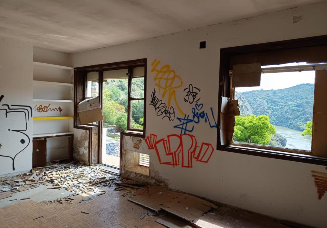 İstanbul da bir daire fiyatına İspanya dan k&ouml;y satın aldılar: İ&ccedil;inde yok yok! 3