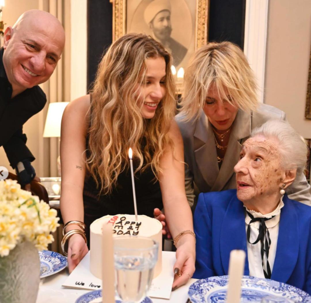 Haldun Dormen in ailesi doğum günü kutladı! Tepkiler gecikmedi 2