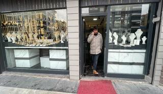 Şanlıurfa'daki kuyumcu soygununa ilişkin yakalanan 6 ş&uuml;pheli adliyeye sevk edildi