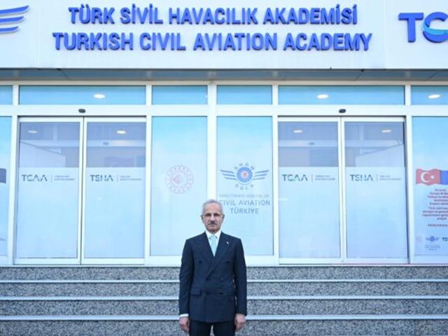 T&uuml;rkiye'deki pilot sayısı 17 bin 910'a ulaştı