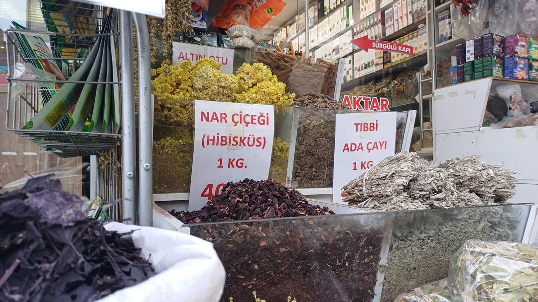 Geçmeyen öksürüğe doğal çare: Akgünlük sakızı 3