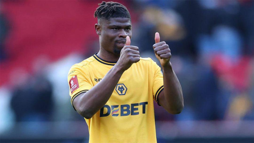 Beşiktaş tarihinin en pahalı ikinci imzası geliyor! Kartal Agbadou ile kasayı a&ccedil;tı, duvarı &ouml;rd&uuml; 2