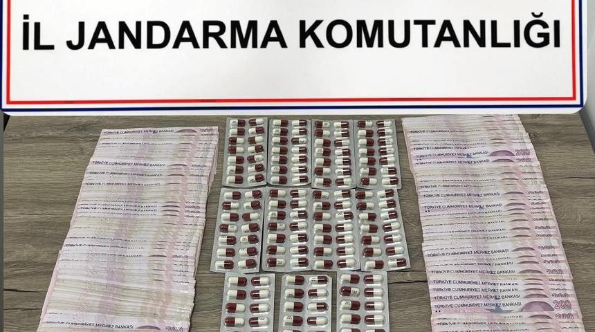 Denizli&rsquo;de jandarmadan uyuşturucu operasyonu: 5 tutuklama