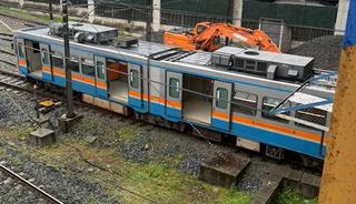  Esenler'de raydan &ccedil;ıkan metro nedeniyle yolcular tahliye edildi