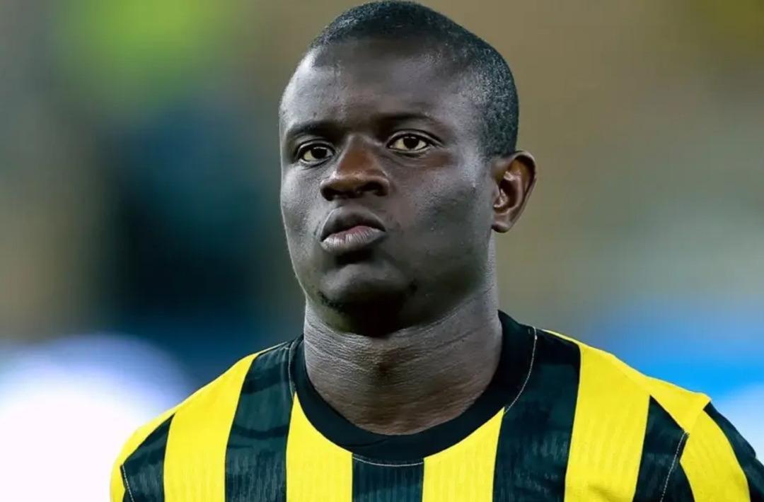 Fenerbah&ccedil;e den tarihi operasyon! N Golo Kante gizlice sağlık kontrol&uuml;nden ge&ccedil;irildi! İşte sızan ilk fotoğraf 2