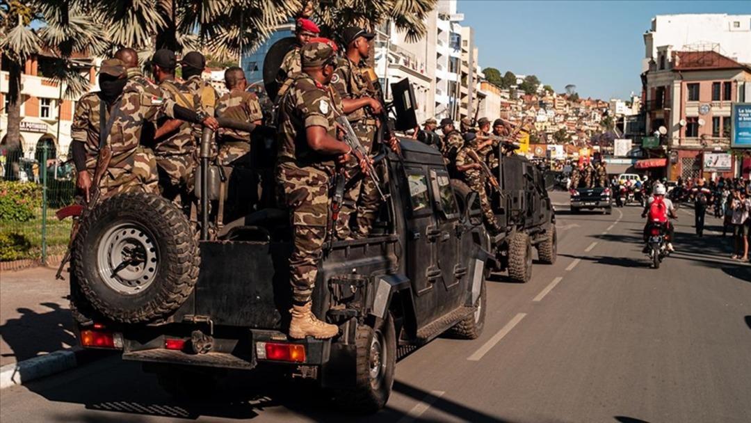 3 &uuml;lke liderine operasyon emri! Maduro dan etkilendi, Macron onay verdi 5