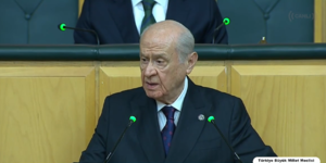 Bah&ccedil;eli'den "&Ouml;calan umuda" &ccedil;ıkışı! Erken se&ccedil;im &ccedil;ağrısına da yanıt verdi