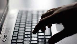 Gen&ccedil;ler dezenformasyona karşı farkındalık kazanıyor