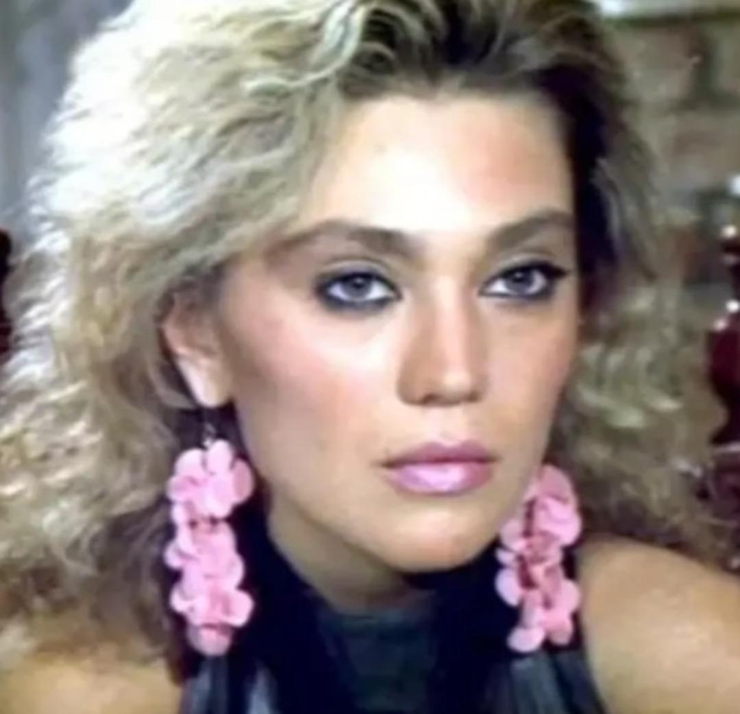 Yeşil&ccedil;am ın en g&uuml;zel kadınlarındandı! Sevtap Parman Alzheimer&rsquo;a yakalandı! Huzurevinde yaşıyor 1