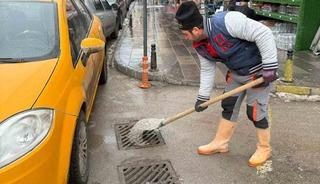 Bayburt&rsquo;ta mazgallar don tehlikesine karşı tuzlanıyor