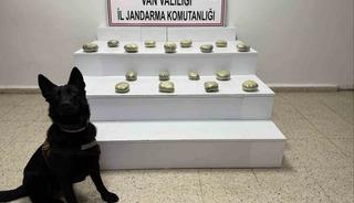 Başkale&rsquo;de 20 kilo 250 gram toz esrar maddesi ele ge&ccedil;irildi