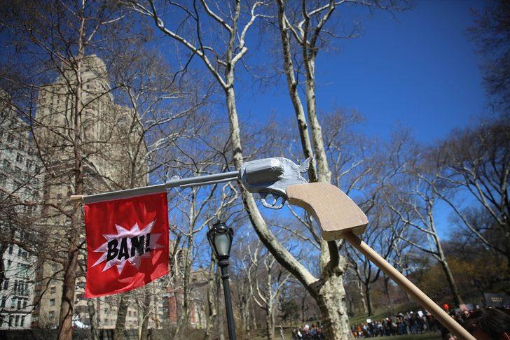 ABD'de on birlerce kişi sokağa döküldü G1