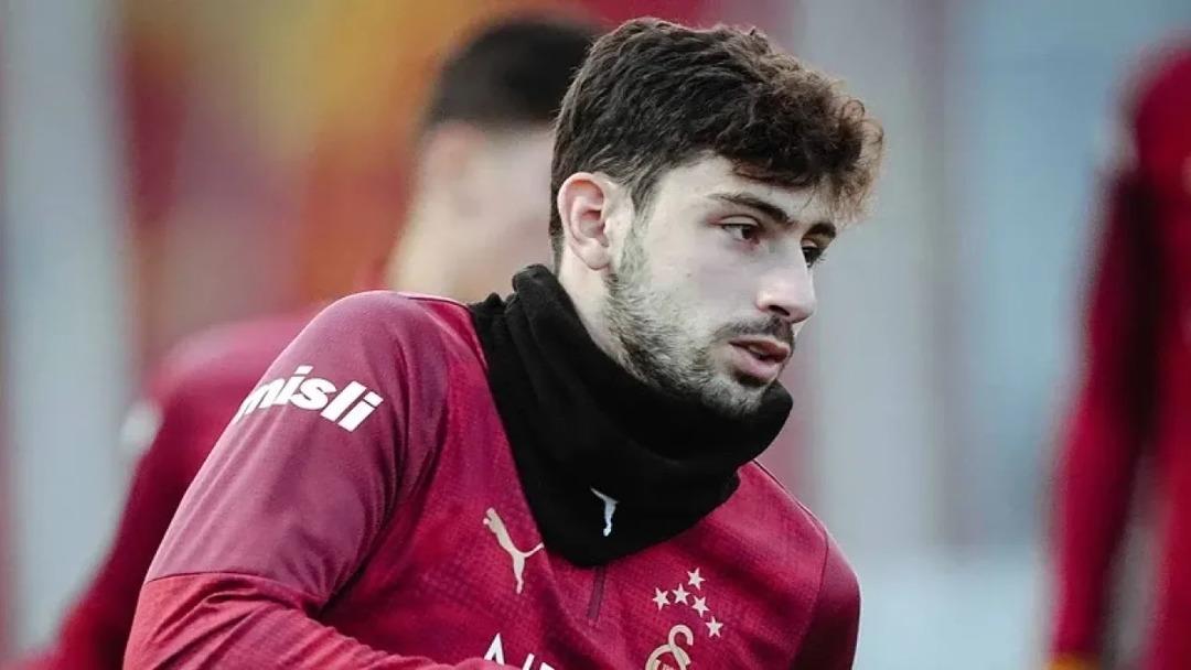 Yusuf Demir e s&uuml;rpriz talip! Galatasaray da bir ayrılık daha geliyor 1