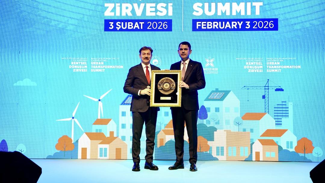 Bakan Kurum dan kentsel d&ouml;n&uuml;ş&uuml;m &ccedil;ağrısı  Bir an &ouml;nce şehirlerimizi diren&ccedil;li hale getirelim  7