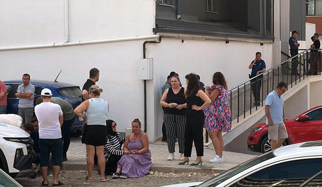 Eşi ve oğlunu öldürüp intihara kalkıştı: Kanla Beni affedin yazmış! 2