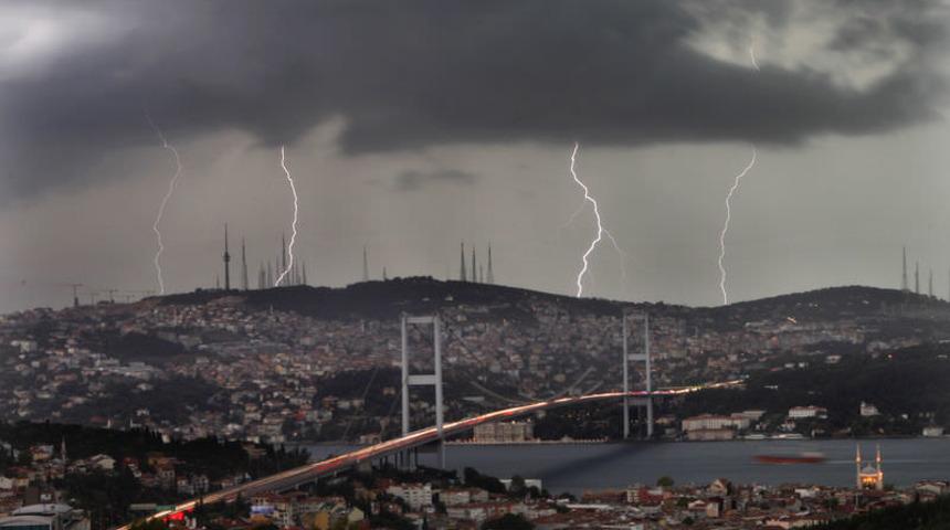 Bug&uuml;n hava nasıl olacak? Meteoroloji'den hava durumu i&ccedil;in kritik uyarı geldi!