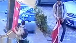 Yer: İstanbul! Sosyal medyada infial yaratan görüntüler: Türk bayrağını yerinden söktü! İstanbul Emniyet Müdürlüğü'nden açıklama