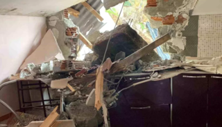 Kocaeli'de istinat duvarının yıkılması sonucu 2 bina tedbiren boşaltıldı