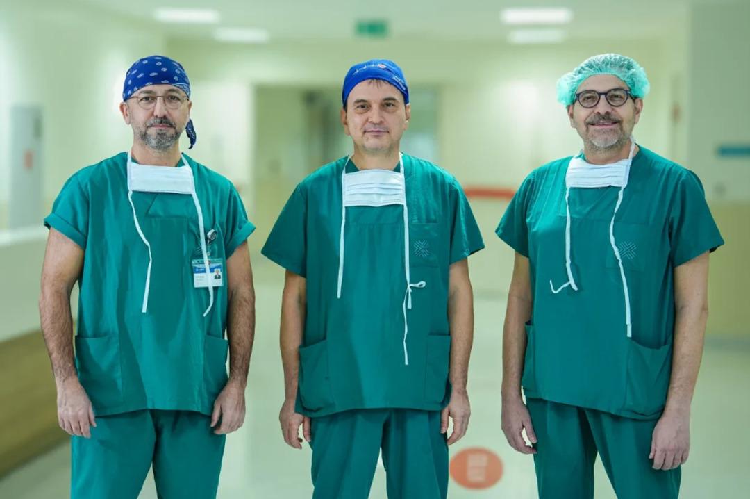 Ufuk &Ouml;zkan ın sağlık durumu nasıl? Ameliyat 11 saat s&uuml;rd&uuml;: Hastaneden a&ccedil;ıklama 1