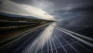 K&uuml;resel elektrik &uuml;retiminde doğal gazın payı azalıyor