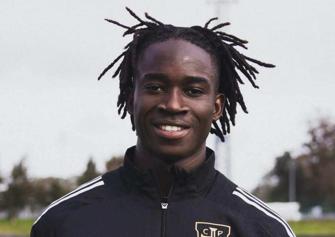 S&uuml;per Lig de yılın transfer &ccedil;alımı! Trabzonspor "bitti" dedi, Galatasaray Renato Nhaga ya formayı giydirdi 2