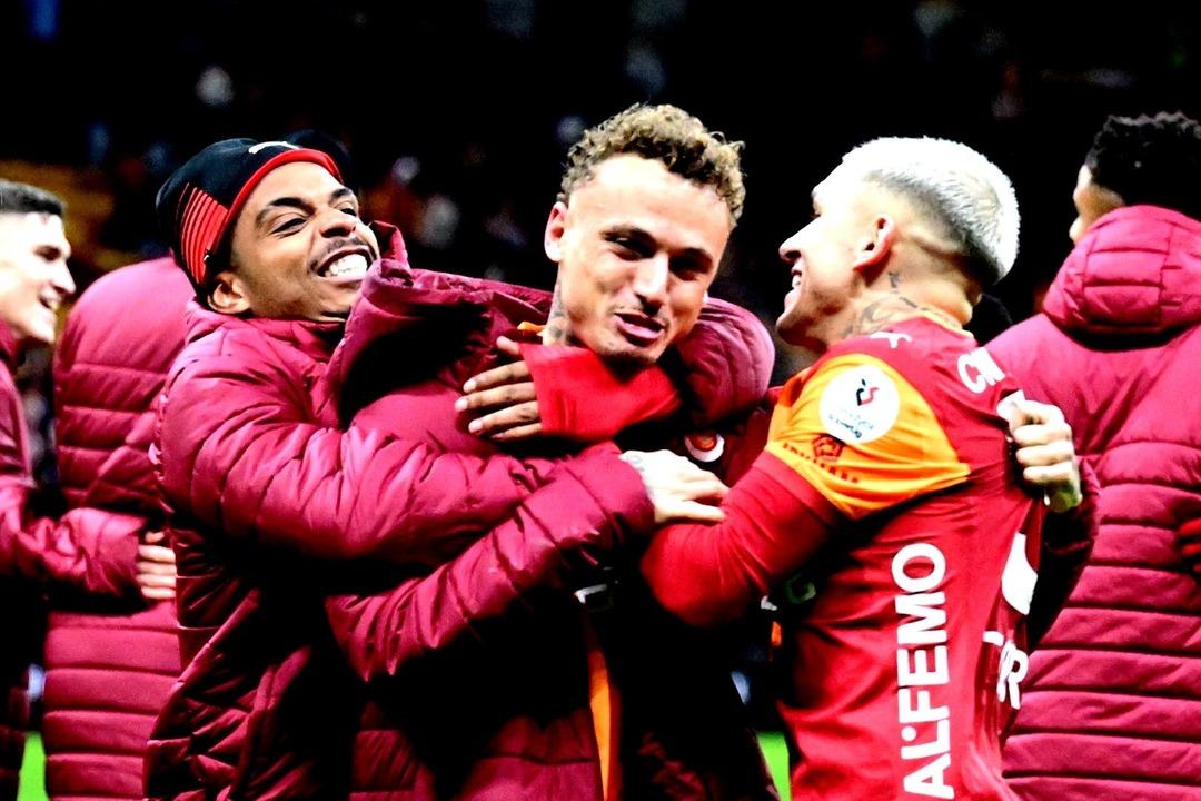 Noa Lang den olay a&ccedil;ıklamalar! "Galatasaray dan yarım sezon sonra..." 2