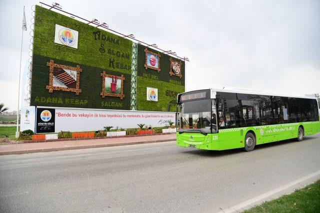 Adana’nın lezzetleri dev dikey bahçede