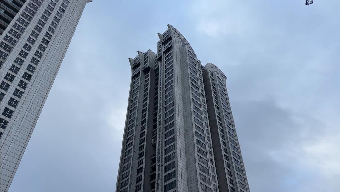 12 yaşındaki &ccedil;ocuk 30. kattan d&uuml;şt&uuml;! Anne ifade verdi, &ouml;l&uuml;m ş&uuml;pheli bulundu 4