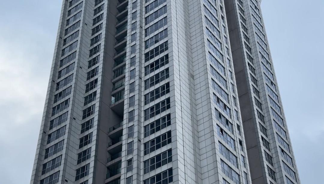 12 yaşındaki &ccedil;ocuk 30. kattan d&uuml;şt&uuml;! Anne ifade verdi, &ouml;l&uuml;m ş&uuml;pheli bulundu 2