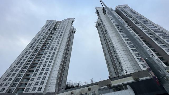 12 yaşındaki çocuk 30. kattan düştü! Anne ifade verdi, ölüm şüpheli bulundu