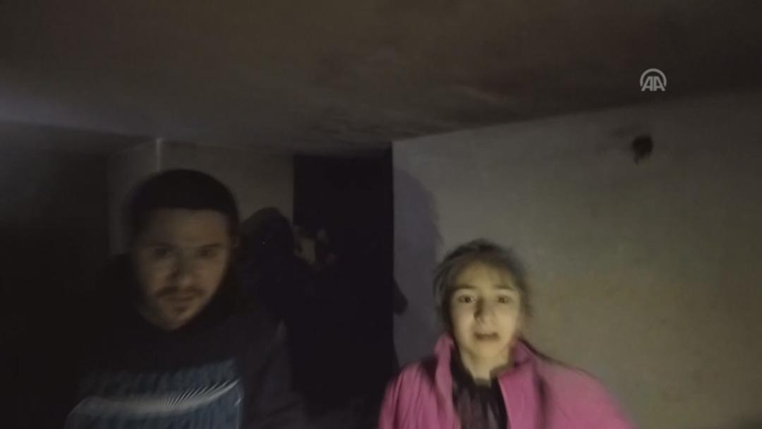 Ter&ouml;ristler sığınaktaki kadın ve &ccedil;ocukları b&ouml;yle vurdu 