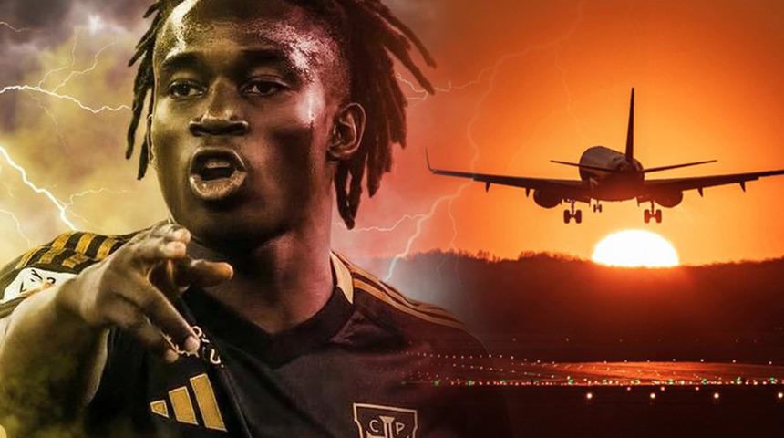 Galatasaray'ın 3.transferi Renato Nhaga İstanbul'a geliyor! Rakamları bile a&ccedil;ıklandı