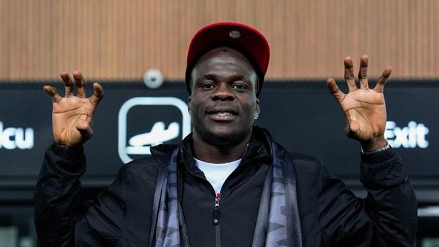 Junior Olaitan, Beşiktaş’ın ilk Beninli futbolcusu oldu