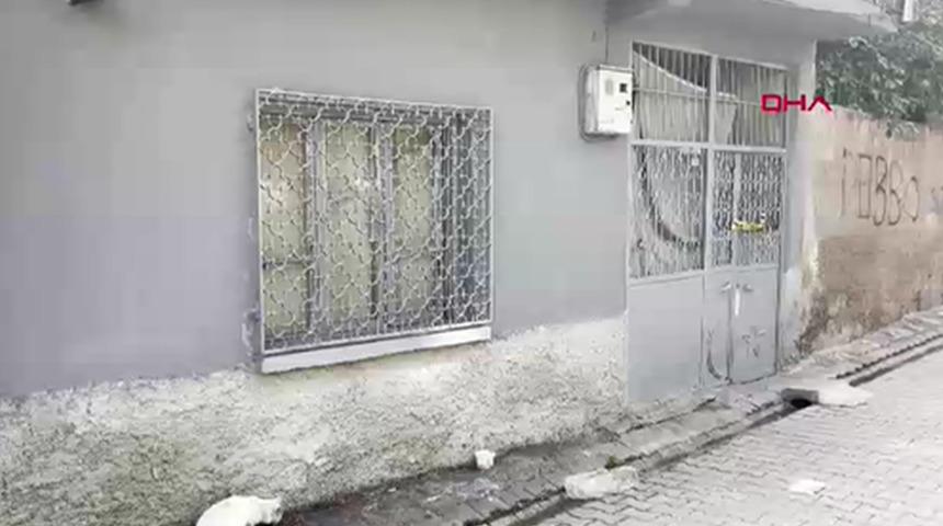 3 &ccedil;ocuğunun annesini &ouml;ld&uuml;r&uuml;p, başında ağlarken yakalandı!