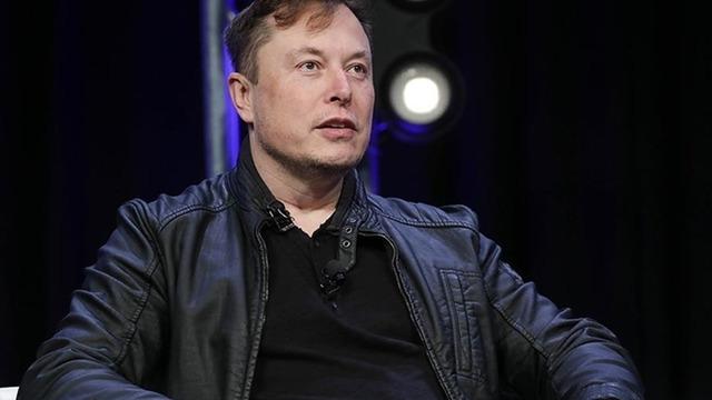 Bunu başaran ilk kişi oldu! Servetine yine servet kattı: O rakamı aştı