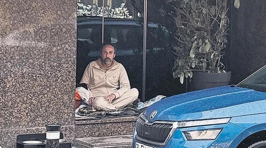 Bir zamanlar &uuml;nl&uuml;ler ge&ccedil;idi vardı! Şimdi tek ziyaret&ccedil;isi 'Evsiz Mehmet'