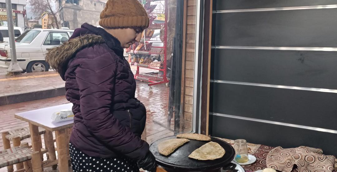 Depremzede kadınların, 20 metrekarede kurduğu hayat m&uuml;cadelesi 6