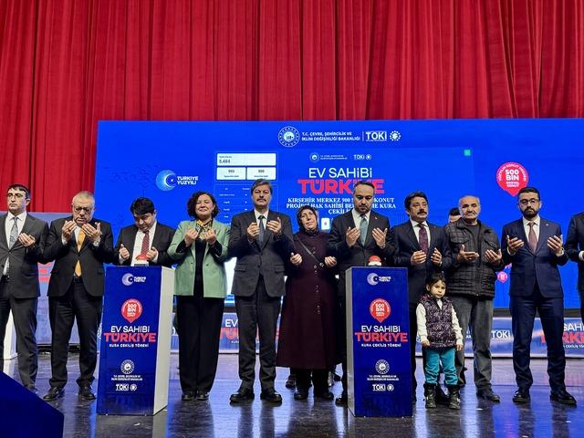 "Yüzyılın Konut Projesi" kapsamında Kırşehir de yapılacak konutların kurası çekildi 4