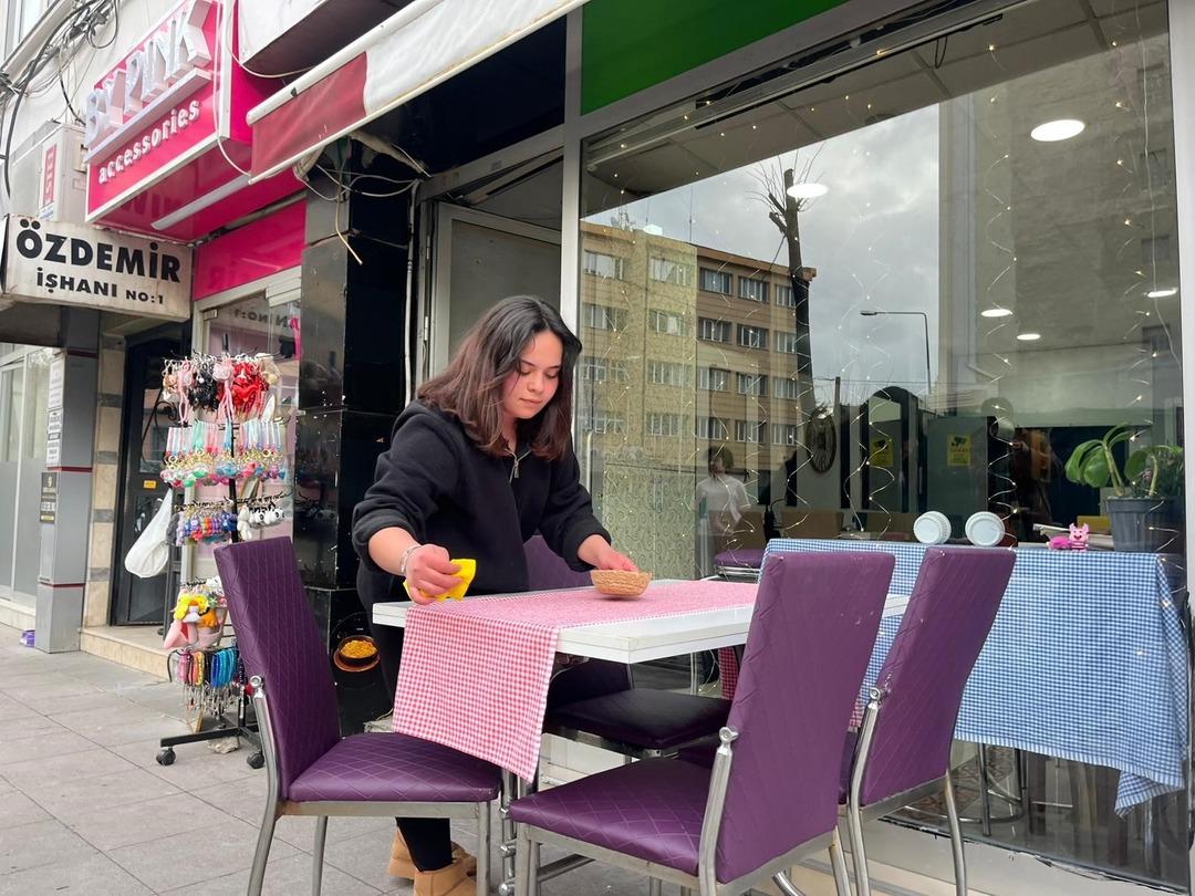 3 sene &ccedil;alışıp para biriktirdi: 350 bin TL ile hayalindeki işi kurdu 1