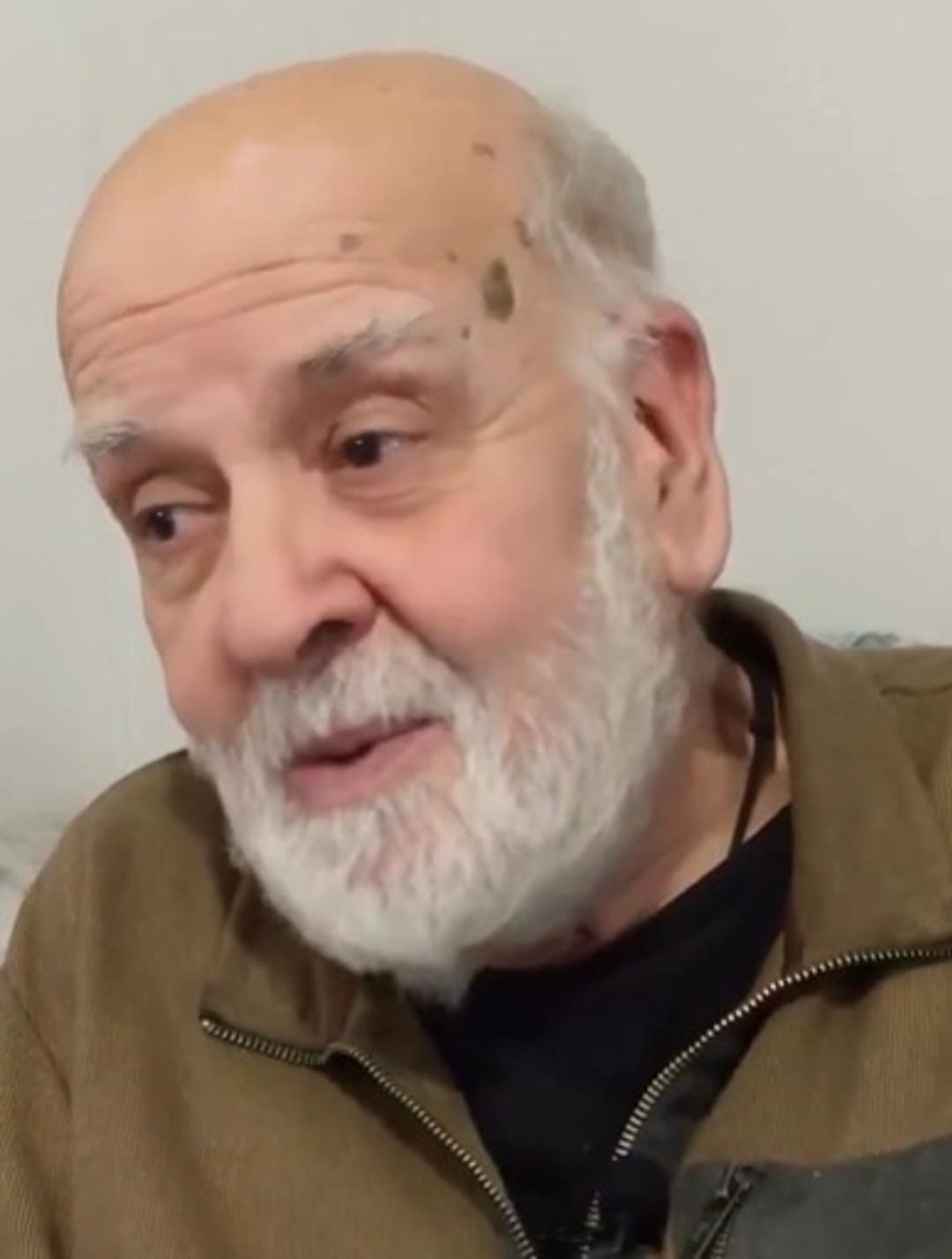 Arka Sokaklar ın Vedat M&uuml;d&uuml;r &uuml; Murat Ormiyak son haliyle &uuml;zd&uuml;! Huzurevinde yaşıyor 3