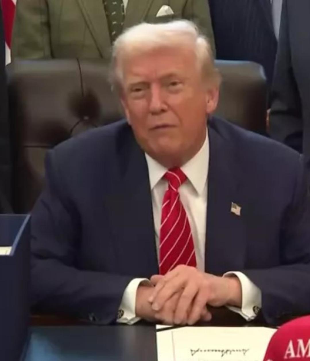 Trump ı k&uuml;plere bindiren  Epstein  sorusu!  En k&ouml;t&uuml; muhabirsin, CNN utanmalı  3