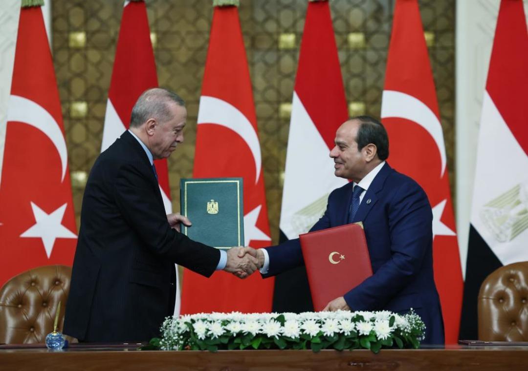 Cumhurbaşkanı Erdoğan, Sisi ile bir araya geldi, İran i&ccedil;in  diplomatik &ccedil;&ouml;z&uuml;m  &ccedil;ağrısı yaptı 3