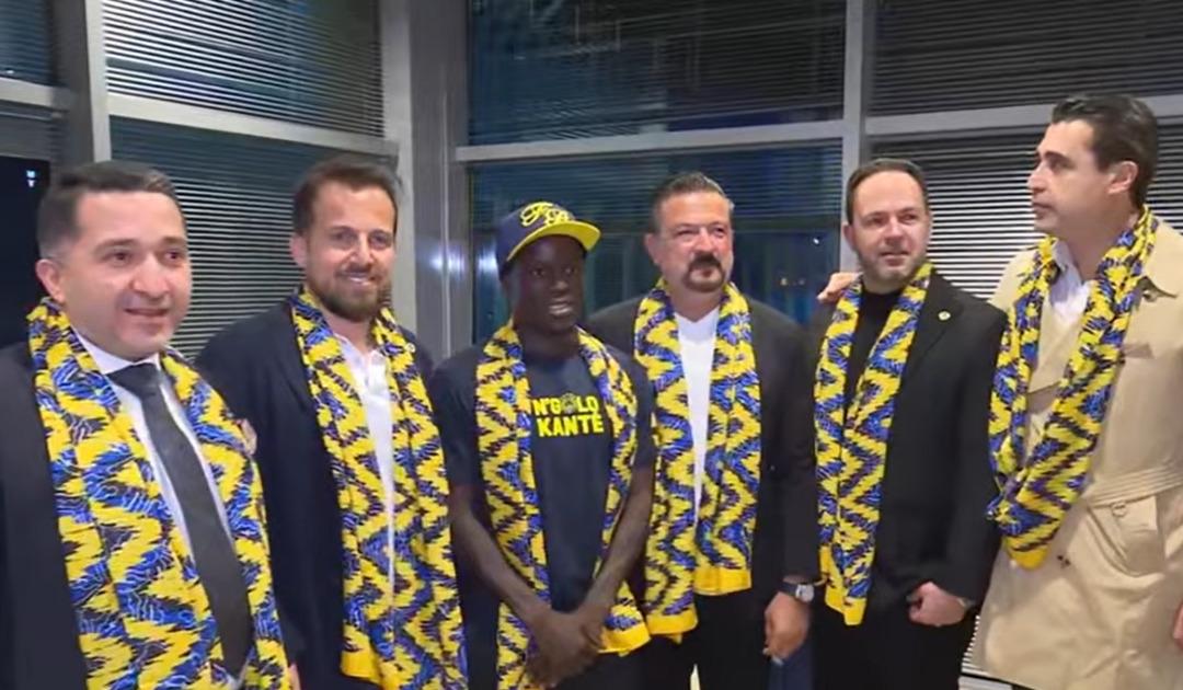 N Golo Kante yi taşıyan u&ccedil;ak İstanbul a geldi! Fenerbah&ccedil;e yıldızına kavuştu 1