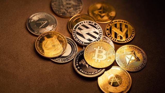 Riskten kaçış başladı: Bitcoin’de son 15 ayın en düşük seviyesi! 