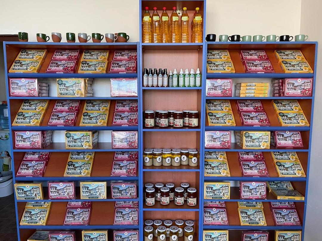  Zincir mağazalarda satılıyor! 3 kadın başlamıştı, g&uuml;nde 10 bin adet &uuml;retiliyor 8