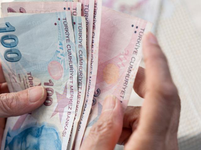 Bakan G&ouml;ktaş duyurdu! Yaşlı ve engeli aylıkları hesaplara yatırılıyor