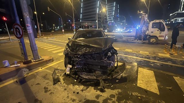 Mersin de cipin ambulansa &ccedil;arpması sonucu 5 kişinin yaralandığı kaza kamerada 4