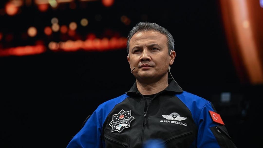 Alper Gezeravcı: Ay&rsquo;a &ccedil;ıkacakları tarihi a&ccedil;ıkladı  1