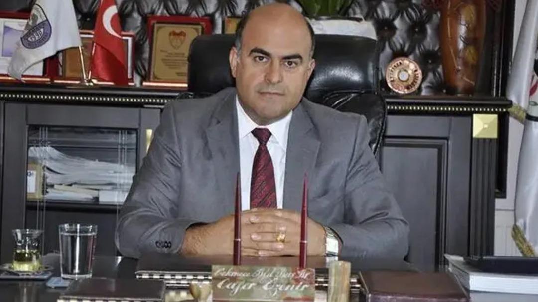 Hatay da kan donduran olay! Doktor babaya oğlundan baltalı saldırı: Defalarca kez vurdu 1